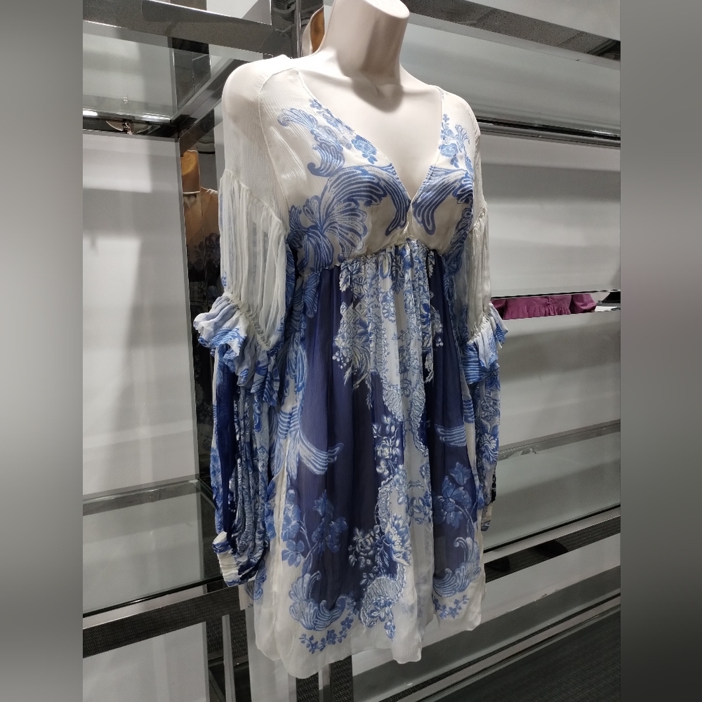 Roberto Cavalli blue chiffon size 42 blouse
